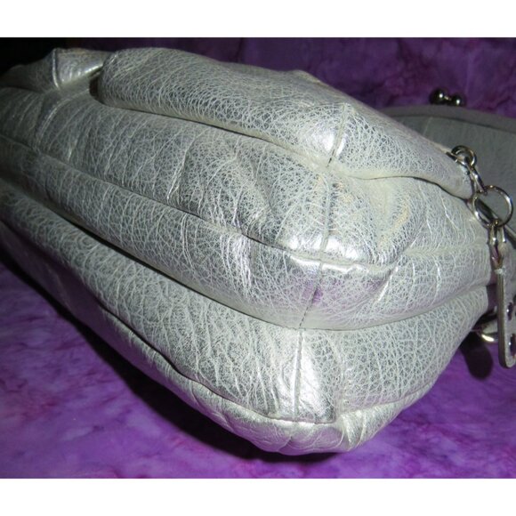 Coach 2009 Bleecker Street Limited Edition Platinum Extra Large Framed Kisslock - Picture 15 of 15